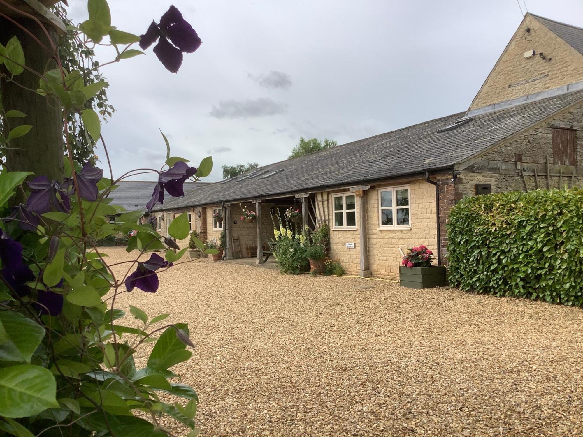 Hollyhock Cottage, Clematis Cottages, Stamford Luaran gambar